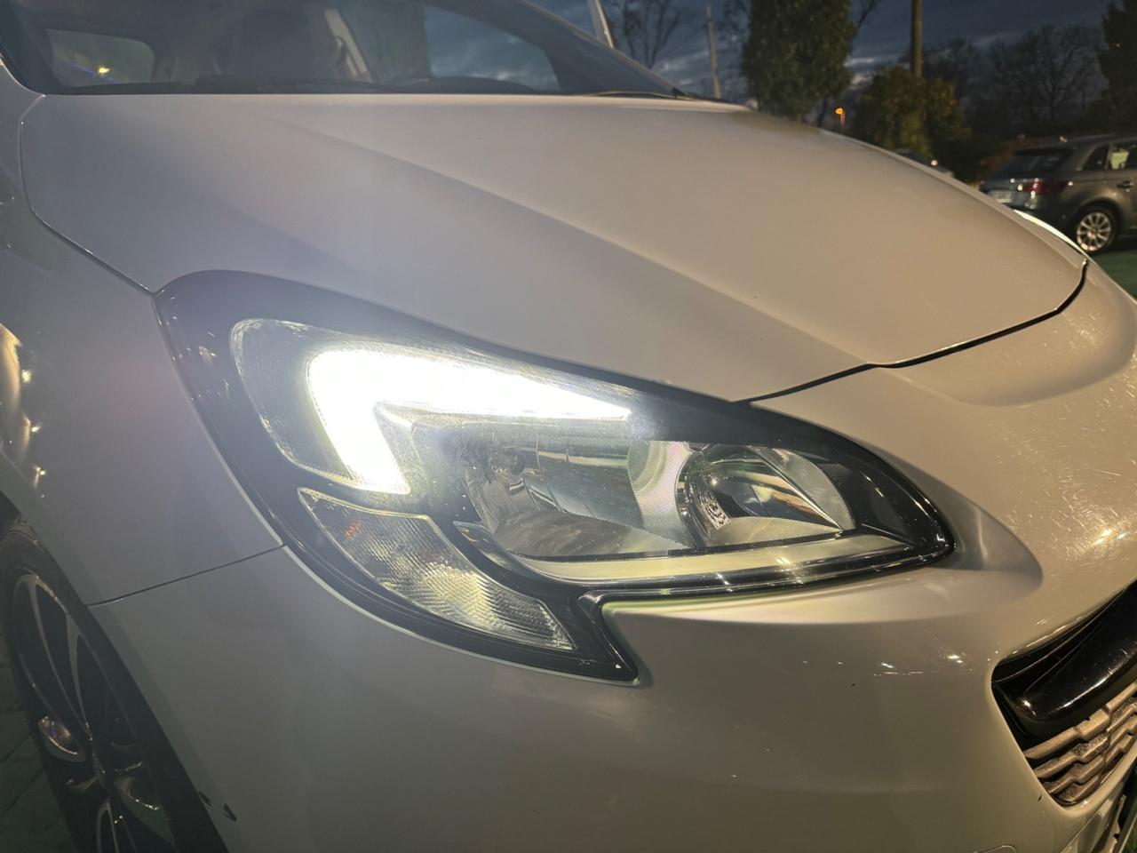 Opel Corsa 1.4 90CV GPL Tech 5 porte Innovation