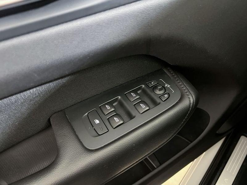 Volvo XC60 B4 D AWD automatico Momentum