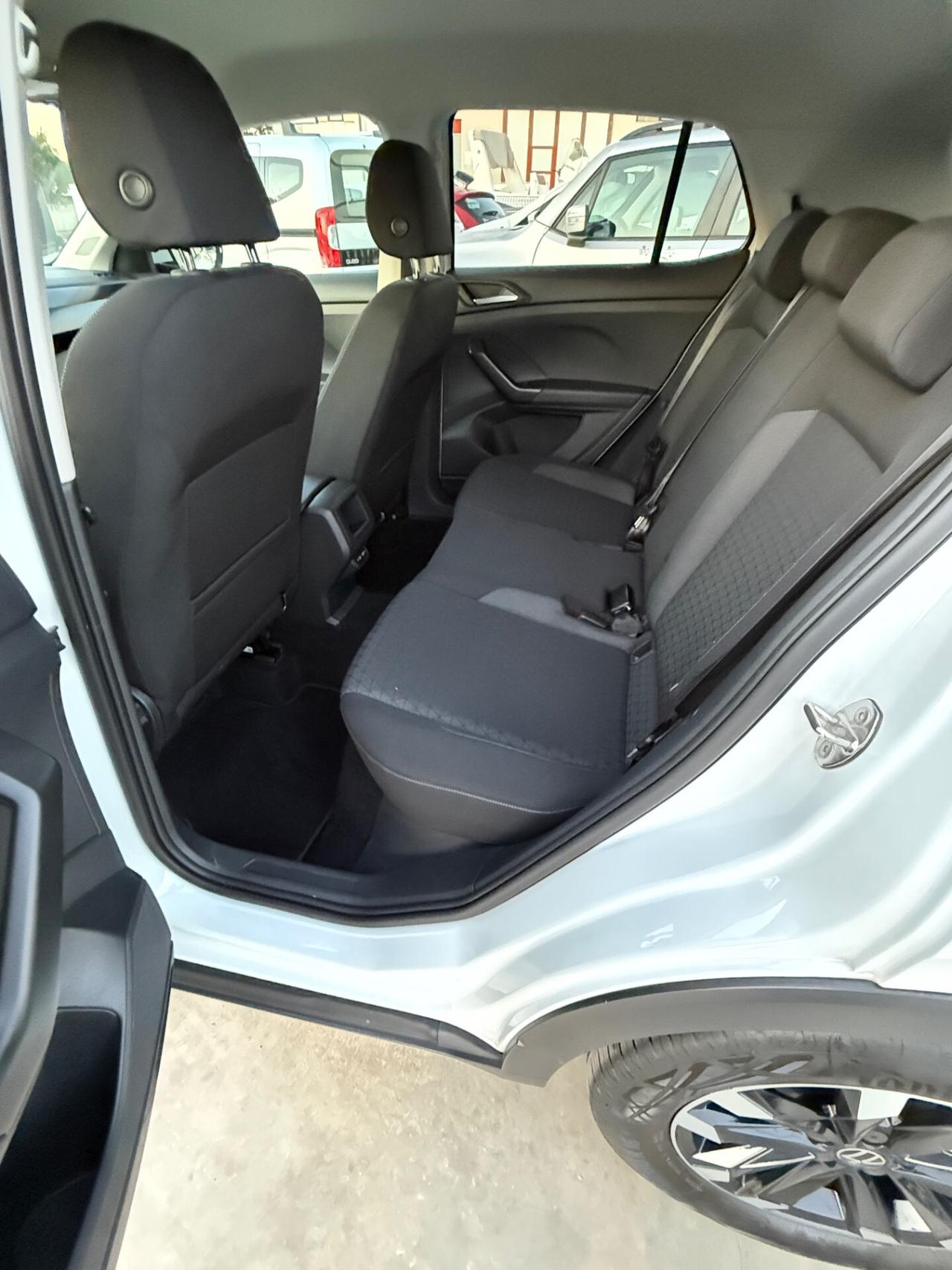 Volkswagen T-Cross 1.0 TSI RLINE