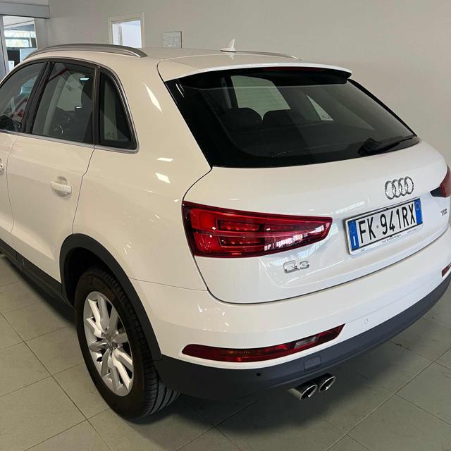 AUDI Q3 2.0 TDI 120 CV Business