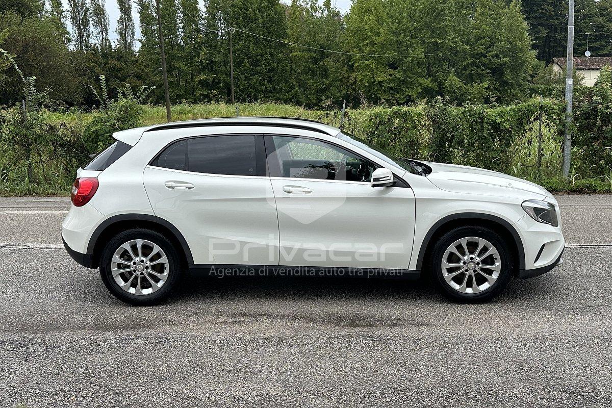 MERCEDES GLA 180 d Business