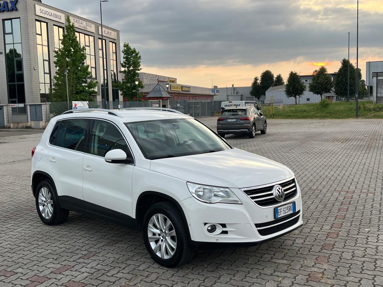 Volkswagen Tiguan 2.0 TDI DPF 4MOTION DSG Sport & Style