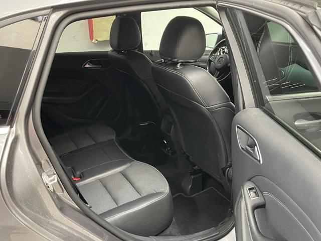 MERCEDES-BENZ B 180 d Automatic Sport