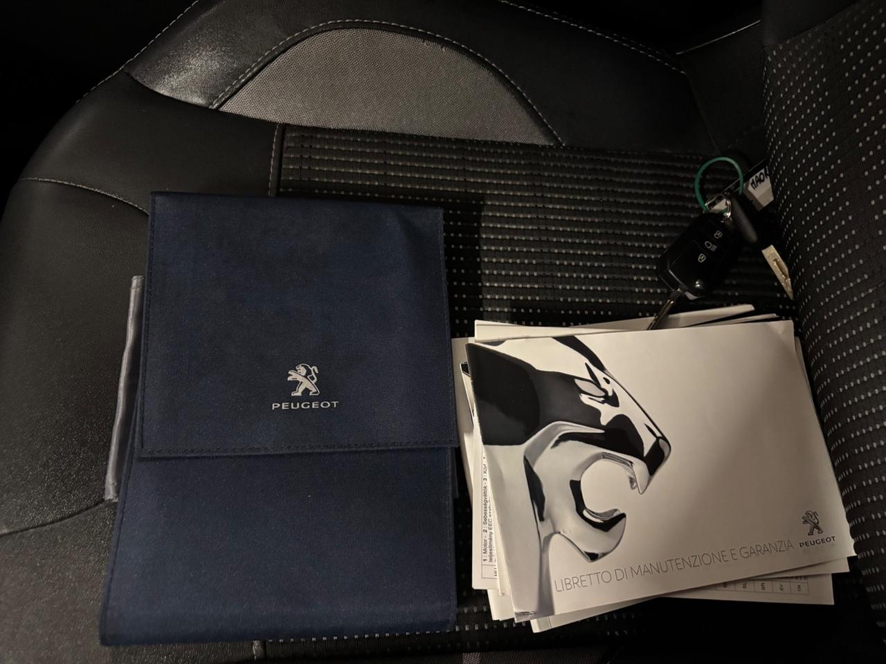 Peugeot 2008 1.2 B / GPL 2029 OK NEOPATENTATI Allure