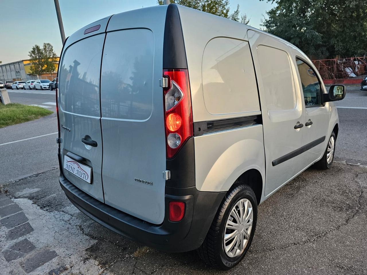 Renault Kangoo 1.5 dCi 75cv Live*Furgonato*Navi*Euro5*