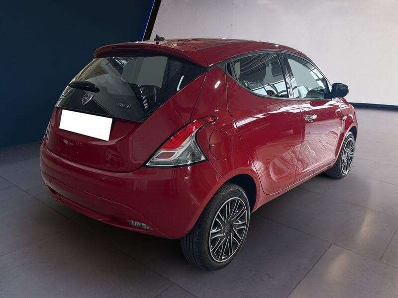 Lancia Ypsilon III 2015 1.0 hybrid Gold s&s 70cv