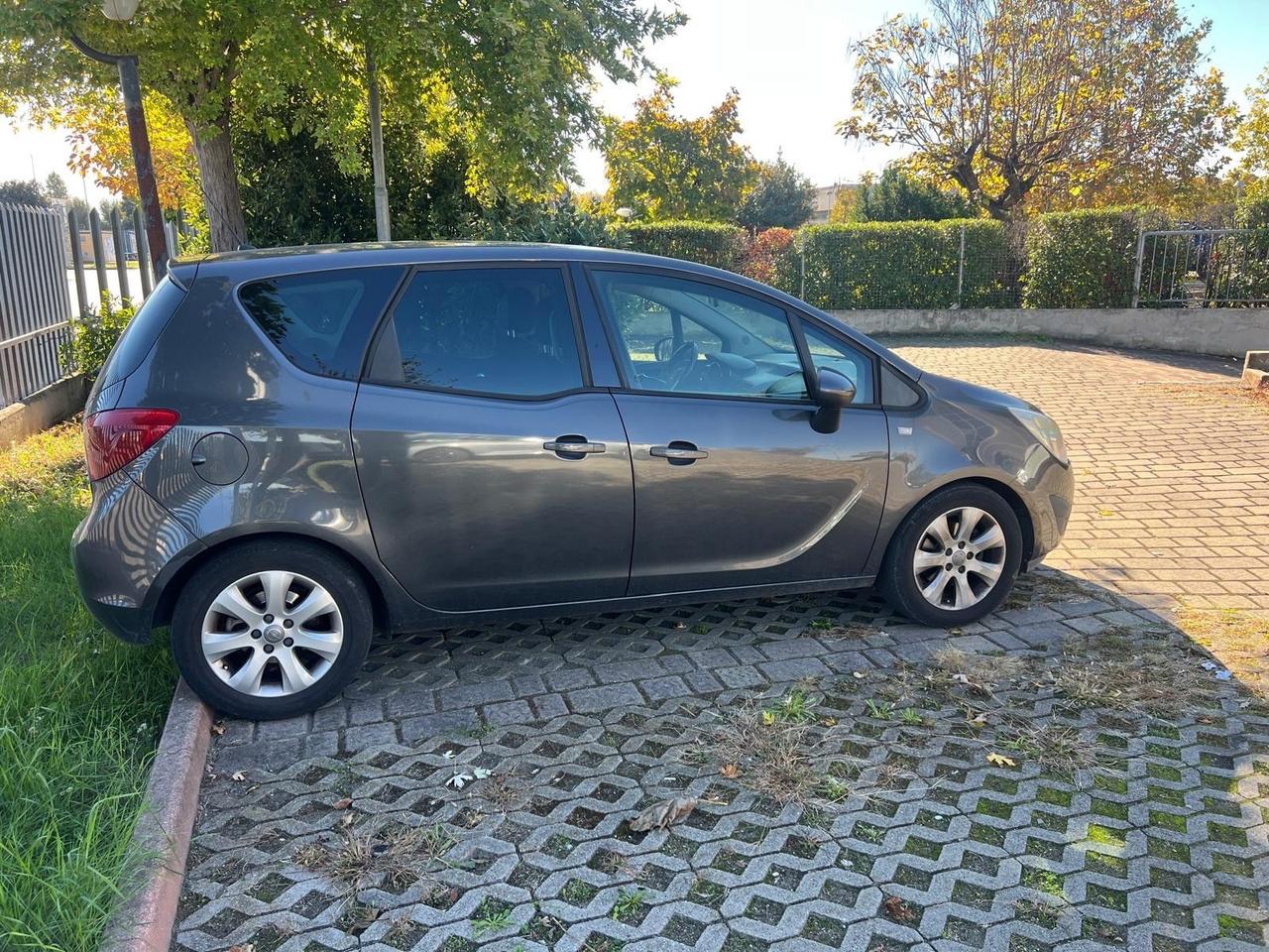Opel Meriva 1.3 CDTI 95CV ecoFLEX Cosmo