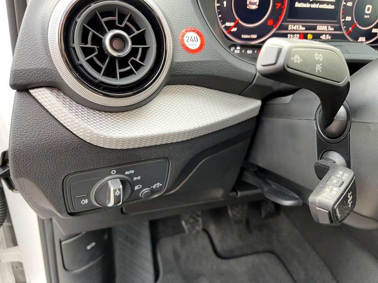 Audi Q2 30 TFSI S line Edition