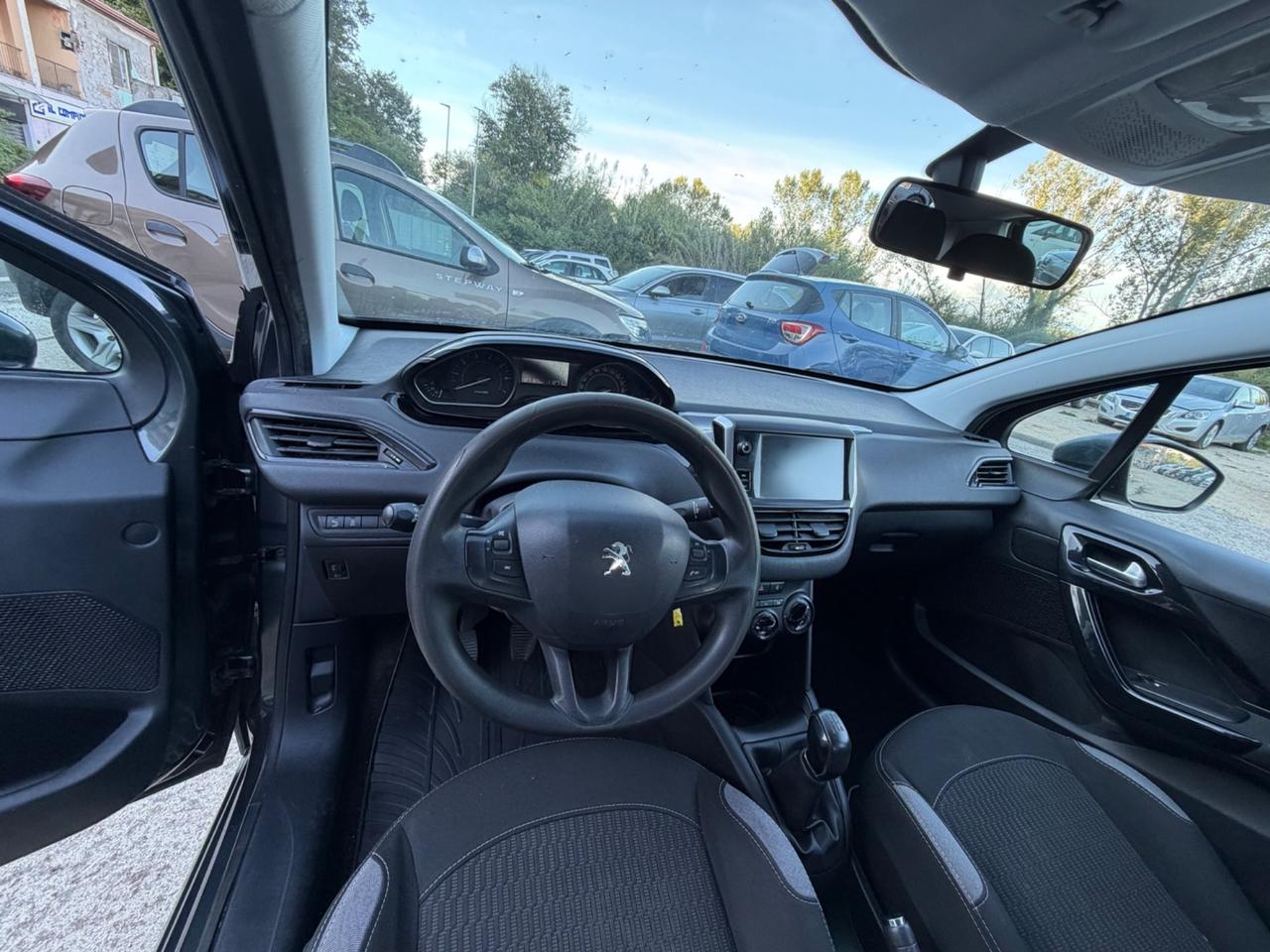 Peugeot 208 PureTech 82 5 porte Allure