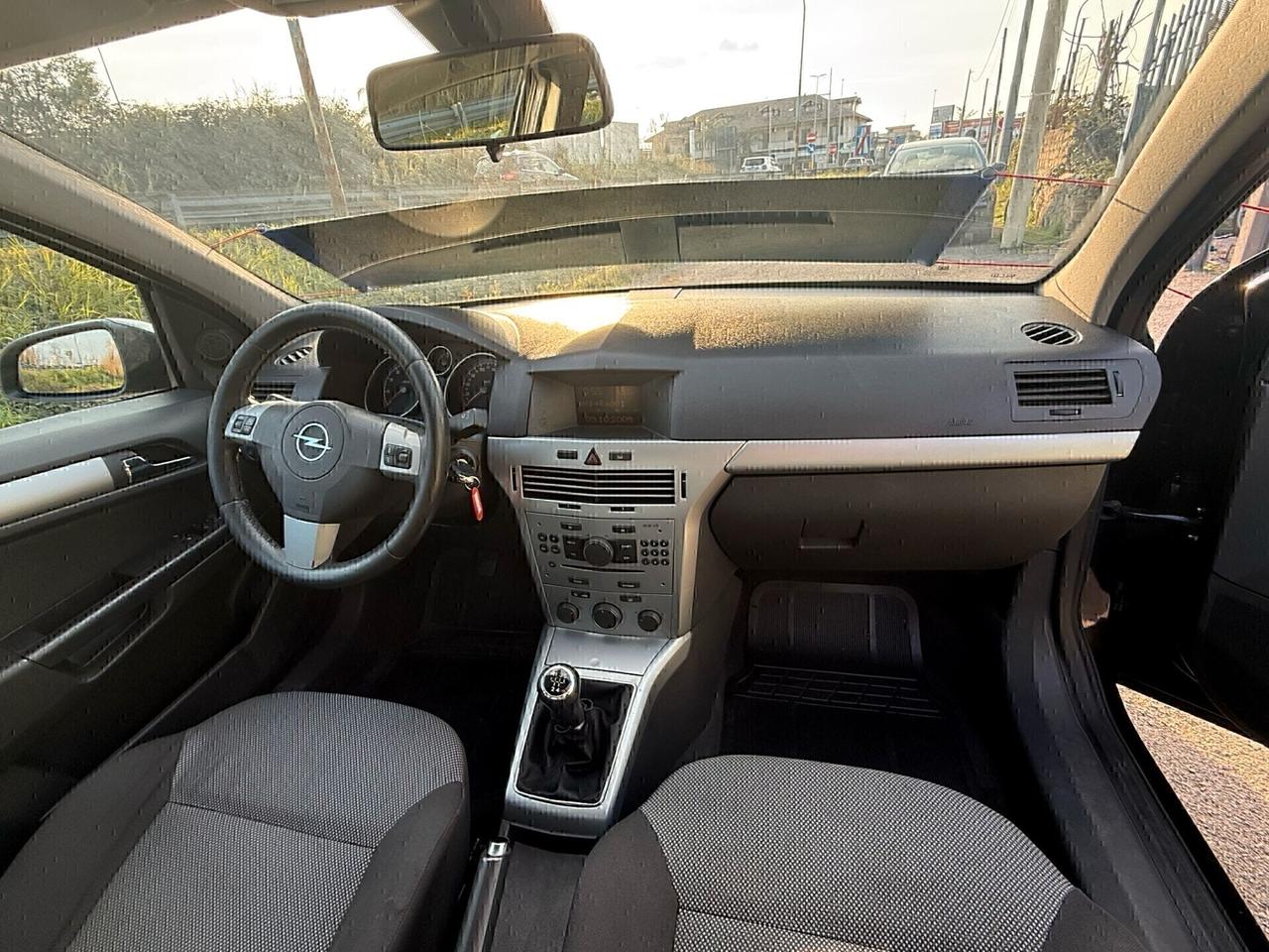 Opel Astra 1.4 16V GPL-TECH 5 porte Enjoy