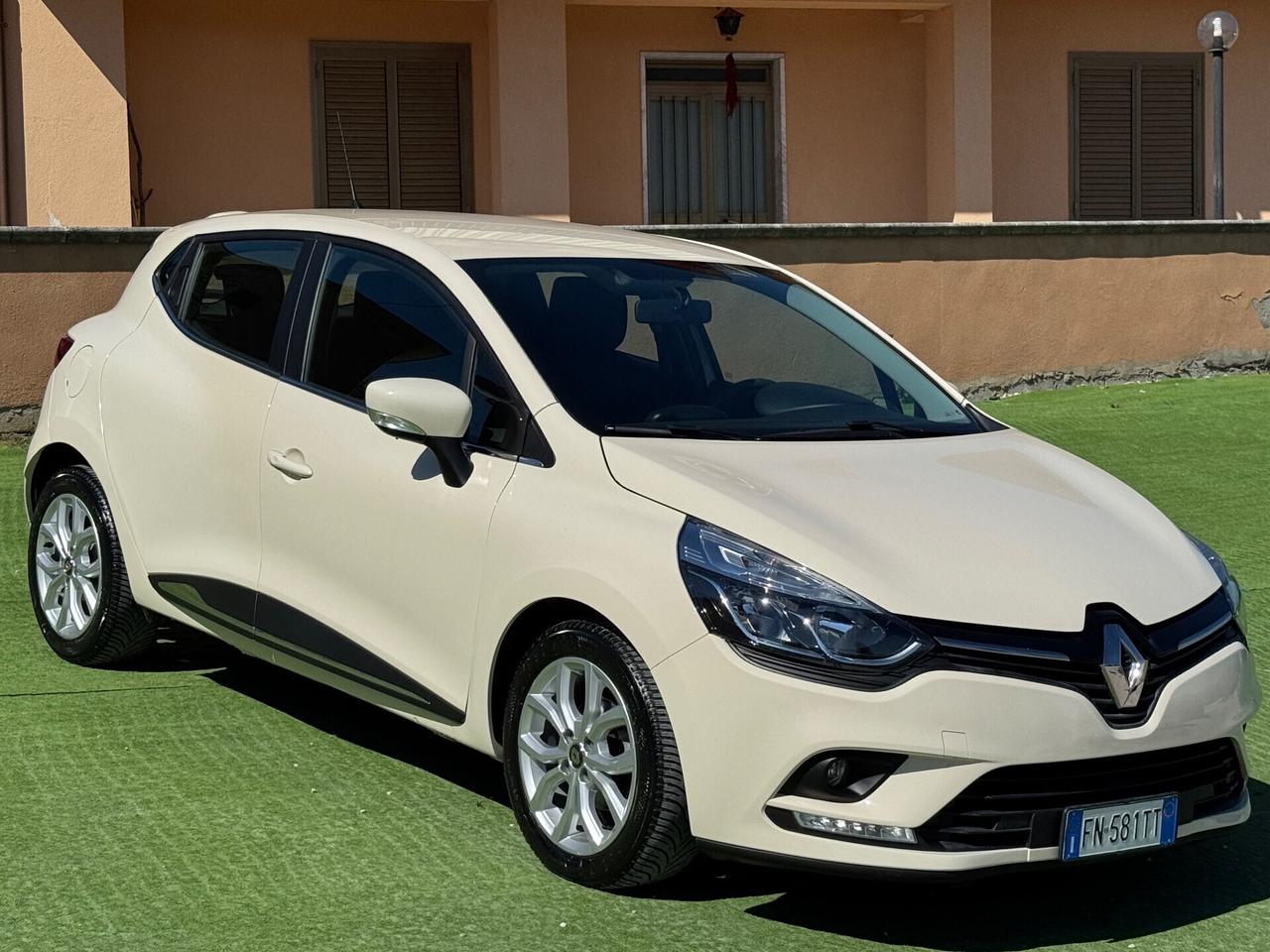 Renault Clio dCi 75 CV 5 p energy intens
