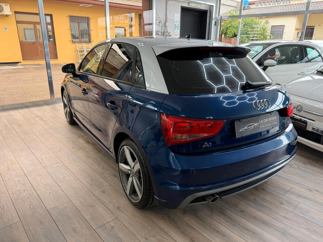Audi A1 1.6 TDI S tronic line edition plus