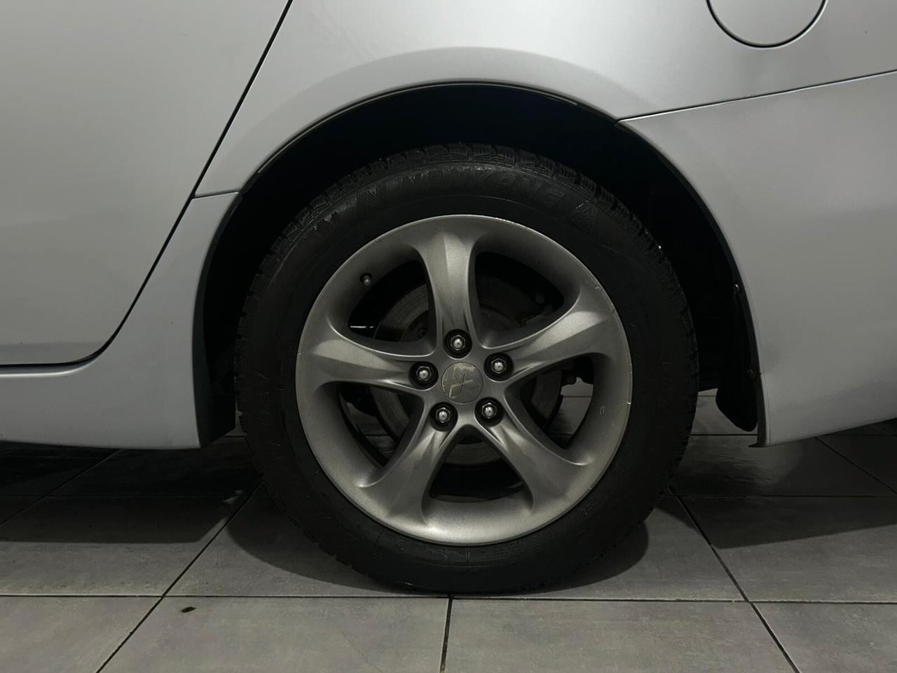Mitsubishi Grandis 2.0 DI-D 7 posti Intense