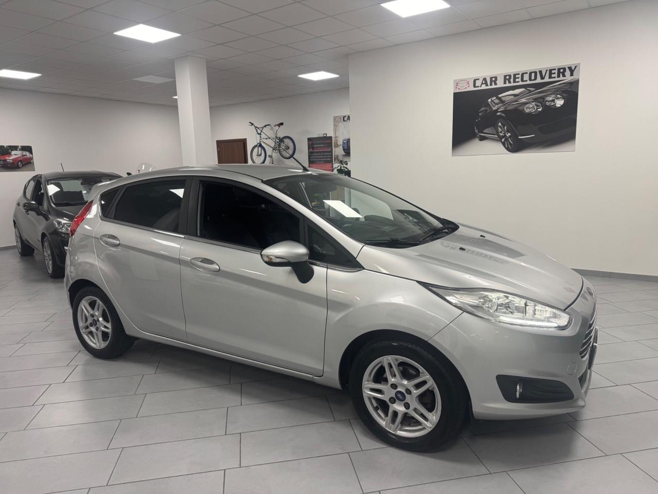 Ford Fiesta 1.5 TDCi 75CV 5 porte Titanium