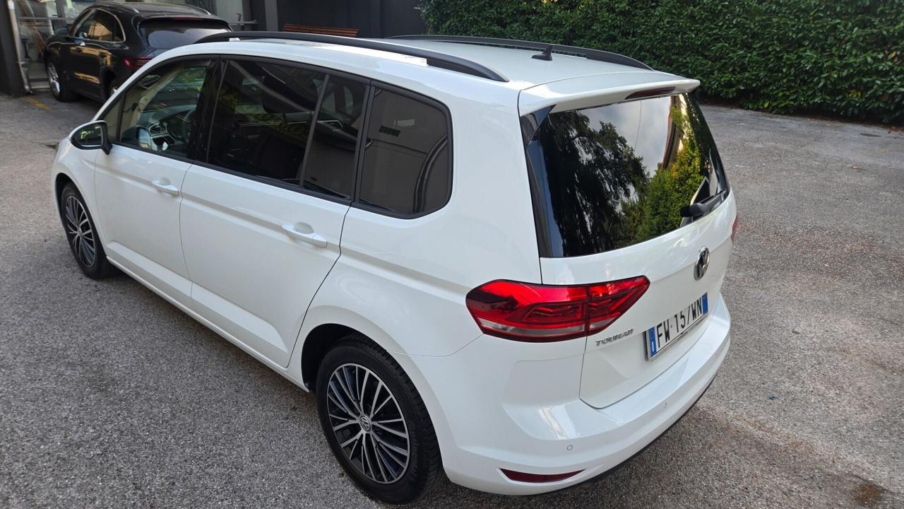 Volkswagen Touran 2.0 TDI 150 CV SCR Executive Blu