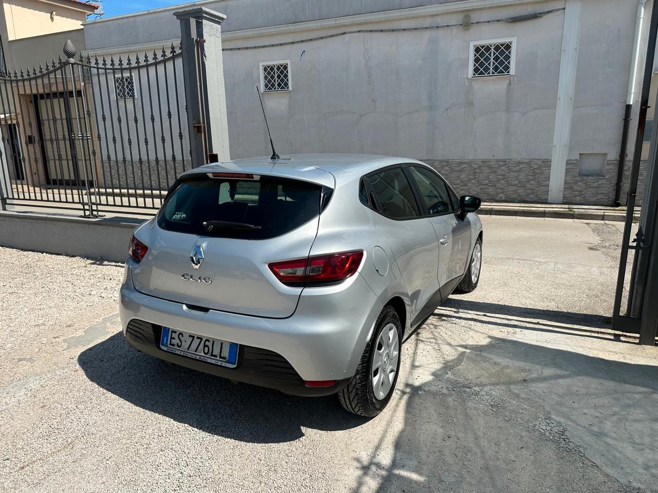 Renault Clio 1.2 75CV 5 porte Live x neopatentati