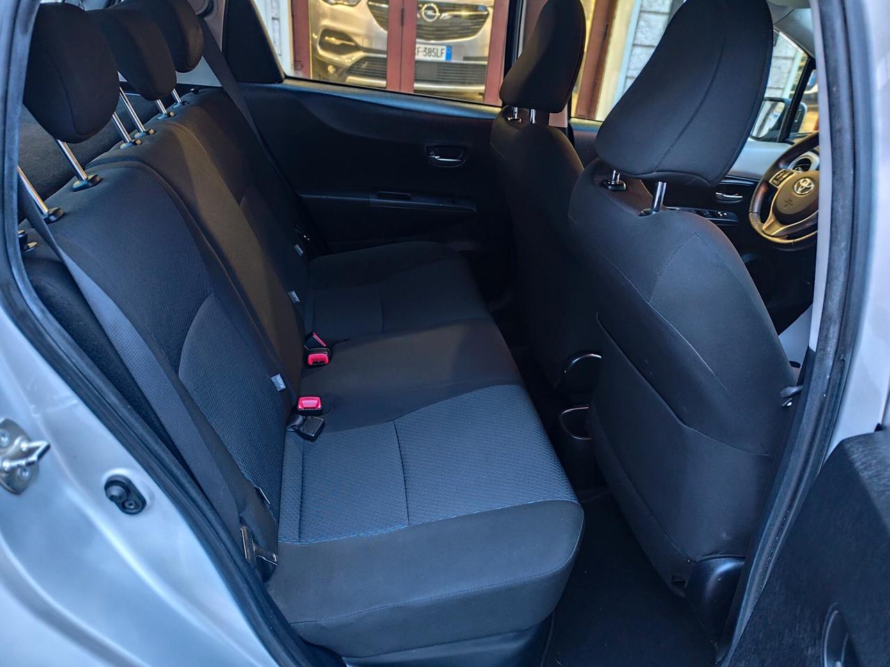 Toyota Yaris 1.5 Hybrid 75CV Lounge