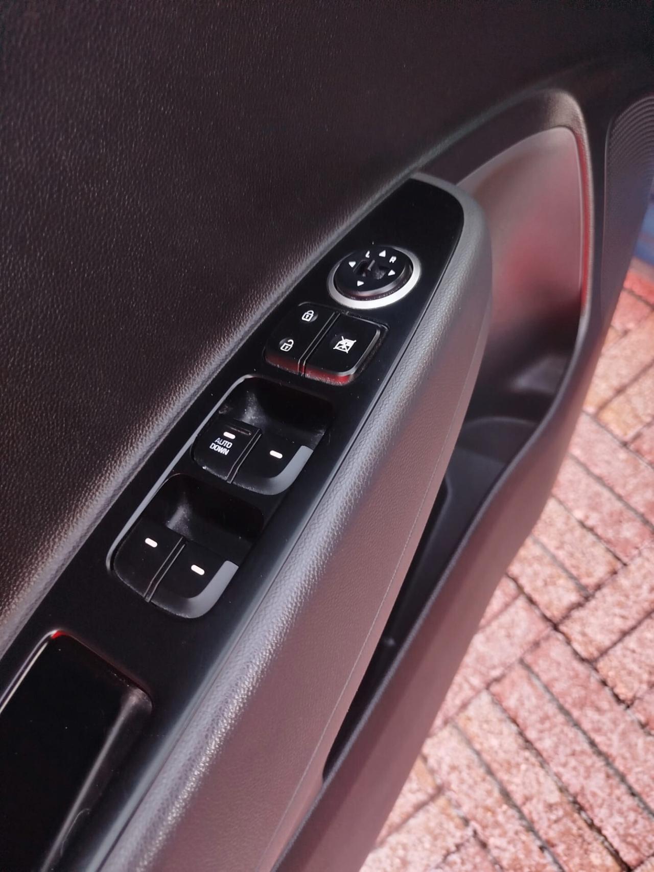 Hyundai i10 1.0 LPGI Econext Sound Edition