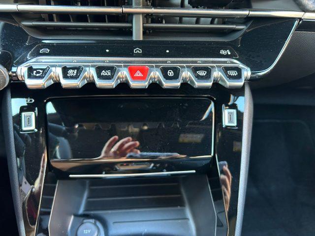 PEUGEOT 2008 Hybrid 145 e-DCS6 Allure KM 0