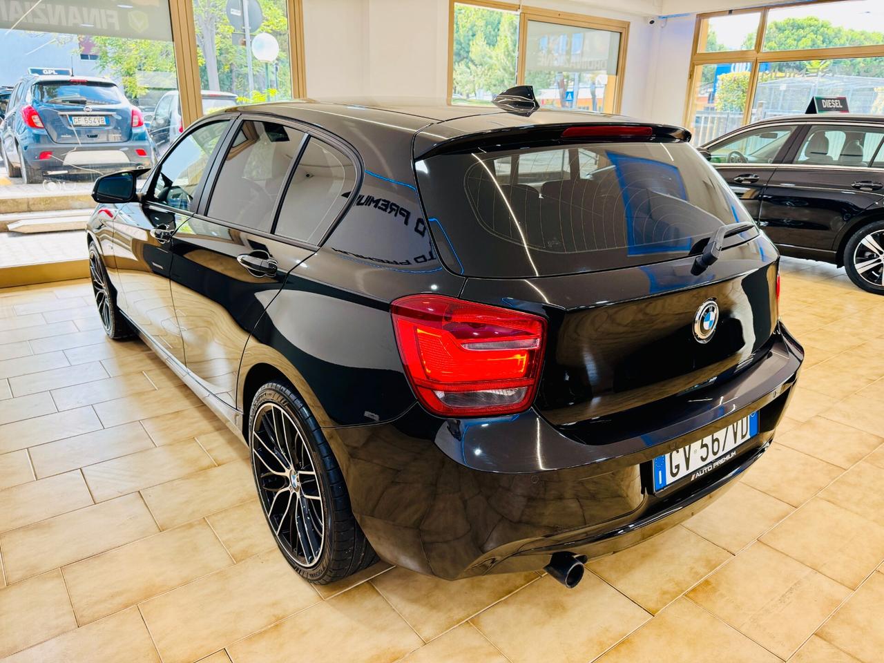 BMW 120d xDrive 5p. Sport / Led / Interni M