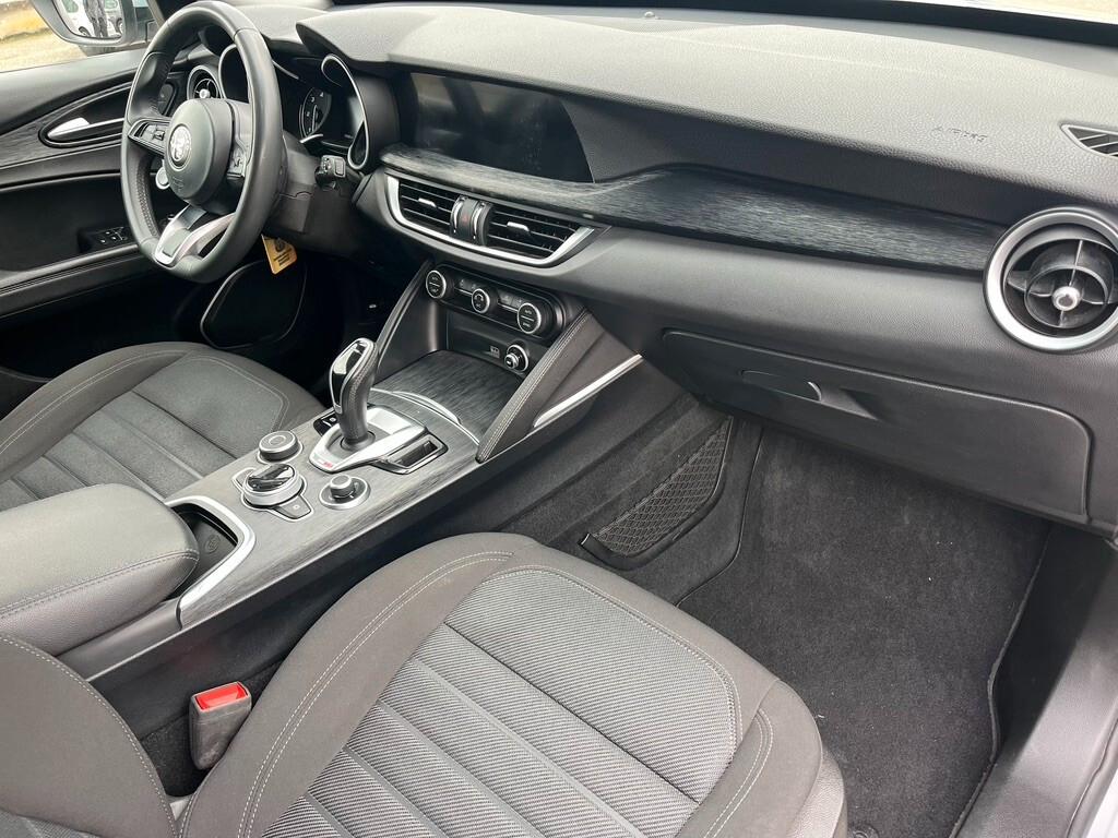 Alfa Romeo Stelvio 2.2 Turbodiesel 190 CV AT8 Q4 Business