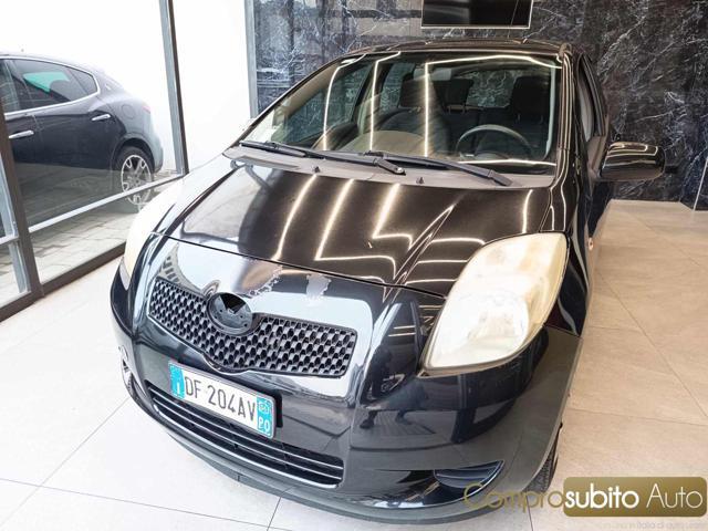 TOYOTA Yaris 1.0 5 porte