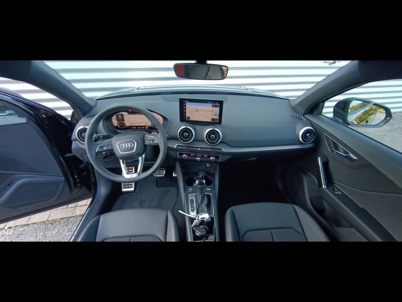 AUDI Q2 35 TDI S-TRONIC S-LINE