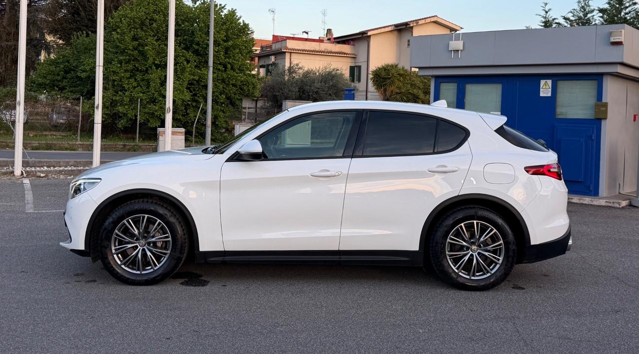 Alfa Romeo Stelvio 2.2 Turbodiesel 160 CV AT8 RWD Business