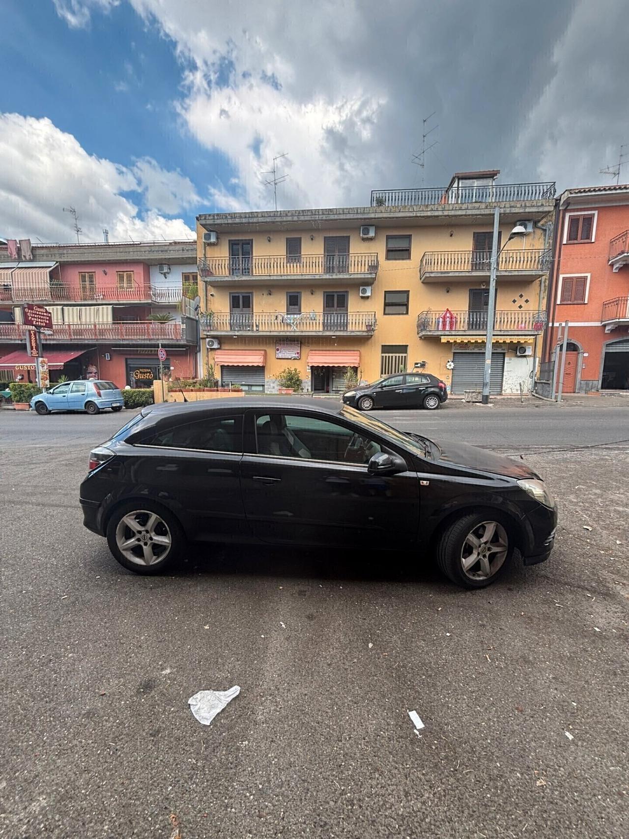 Opel Astra GTC 1.7 CDTI 125CV 3 porte Enjoy