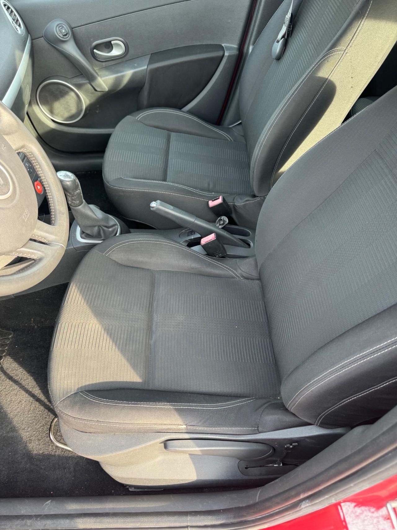 Renault Clio 1.2 16V 5 porte GPL Dynamique neopatentato