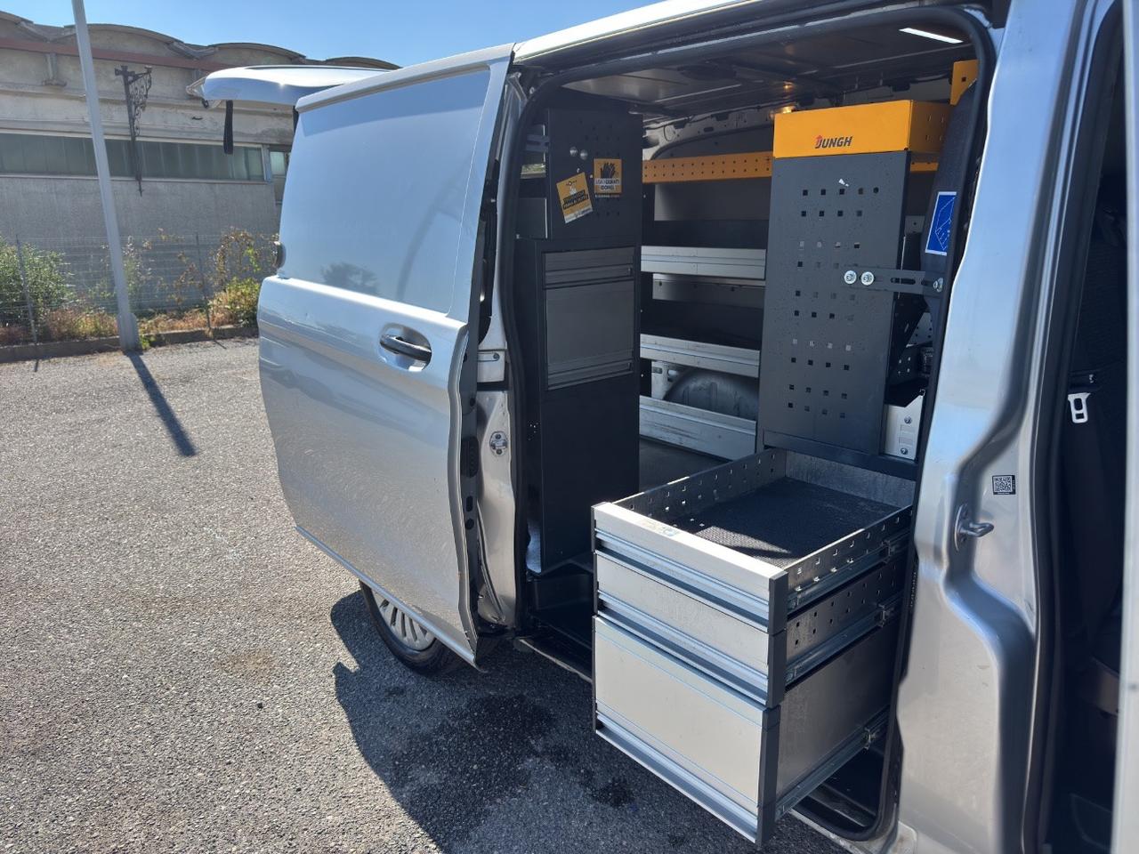 MERCEDES Vito 114 CDI 4X4 LONG PL-TN ALLESTITO OFFICINA MOBILE-CRUISE-CRUISE-