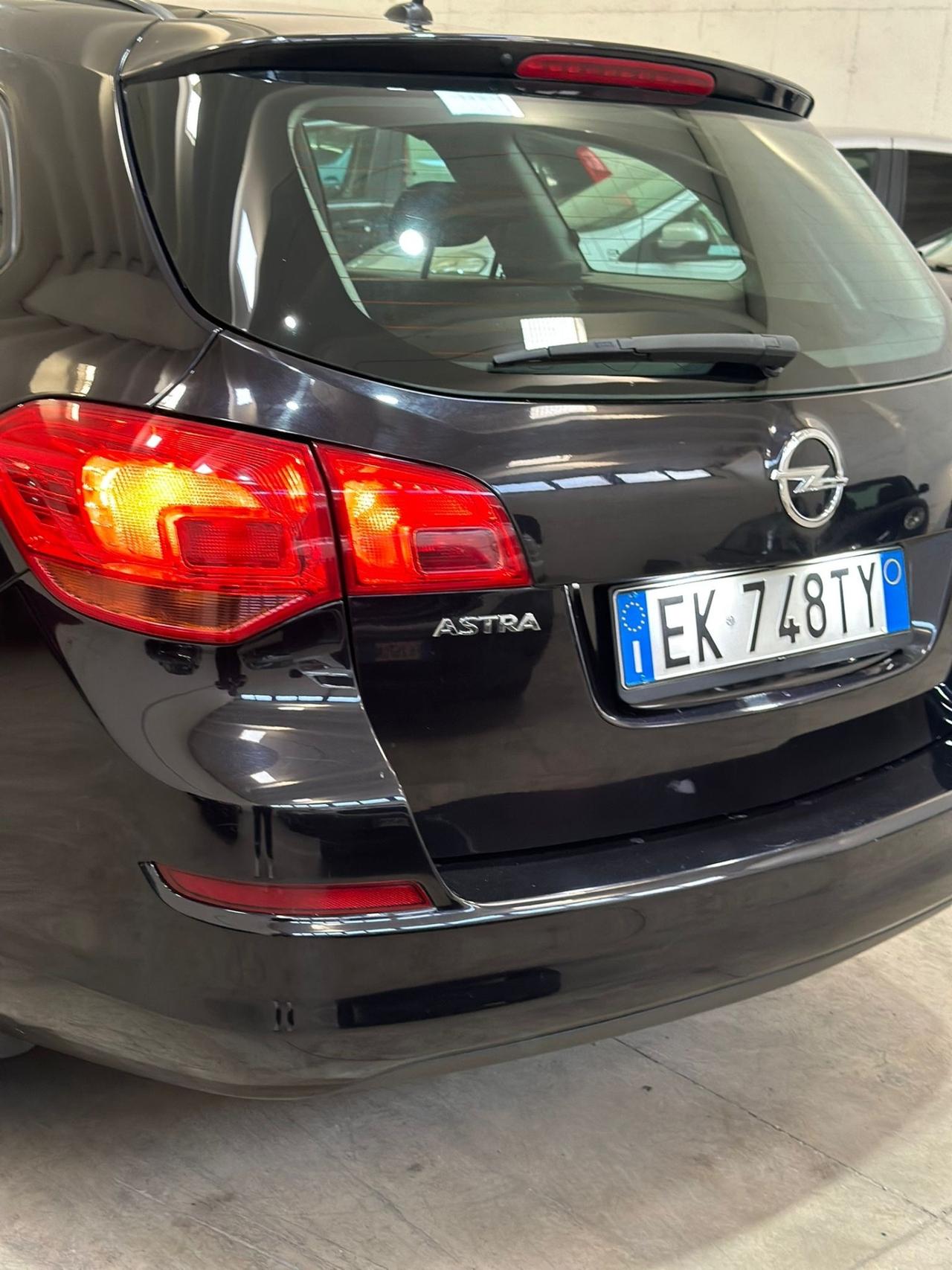 Opel Astra 1.7 CDTI 110CV 5 porte Cosmo