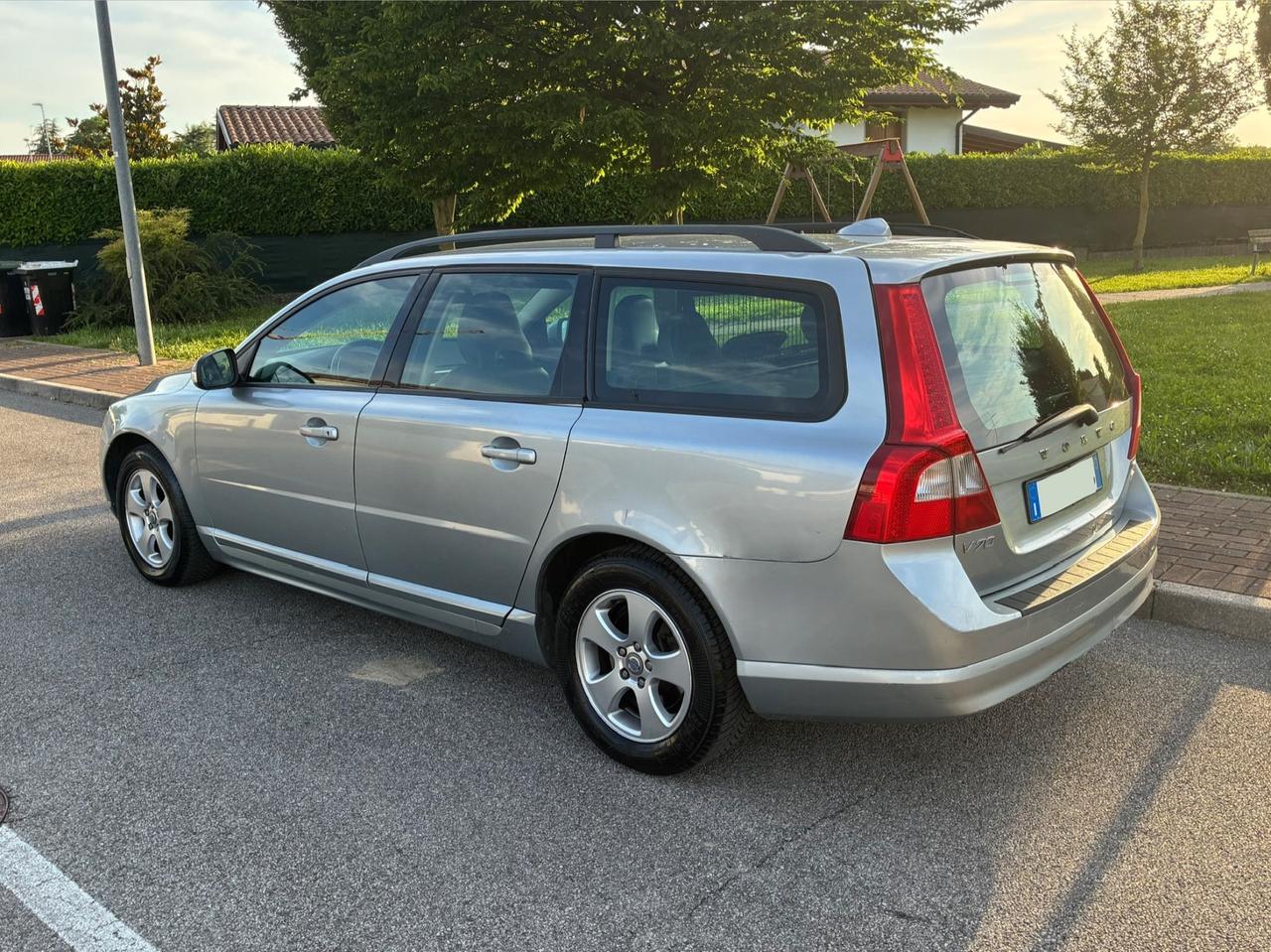Volvo V70 2.4 D5 Summum