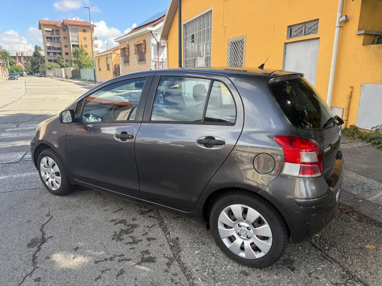 Toyota Yaris 1.0 5 porte Now GPL