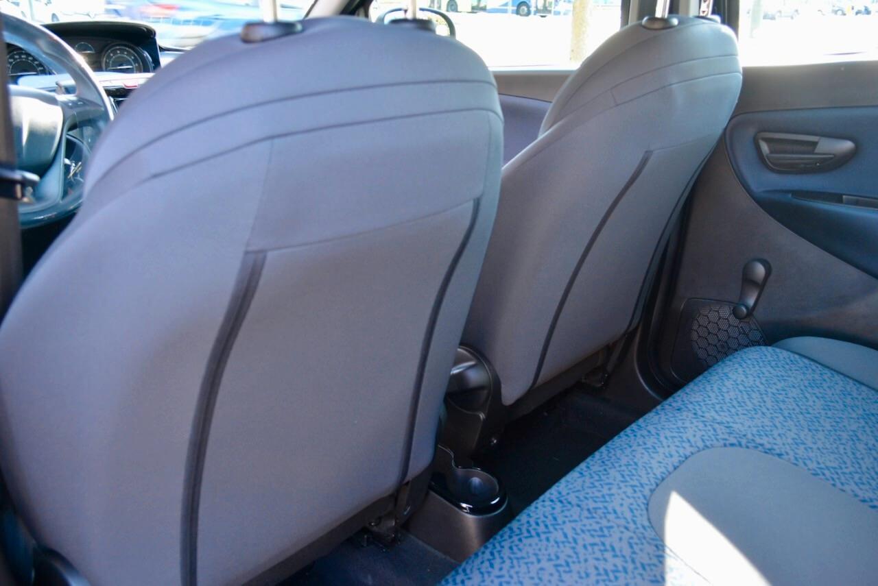 Lancia Ypsilon 1.0 FireFly 5 porte S&S Hybrid Gold