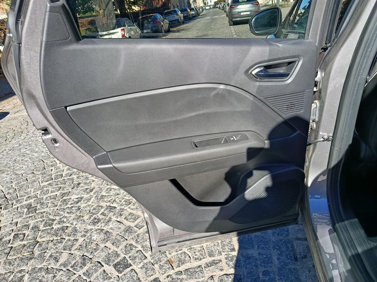 Renault Captur Techno Fast Track TCe 100 #7452