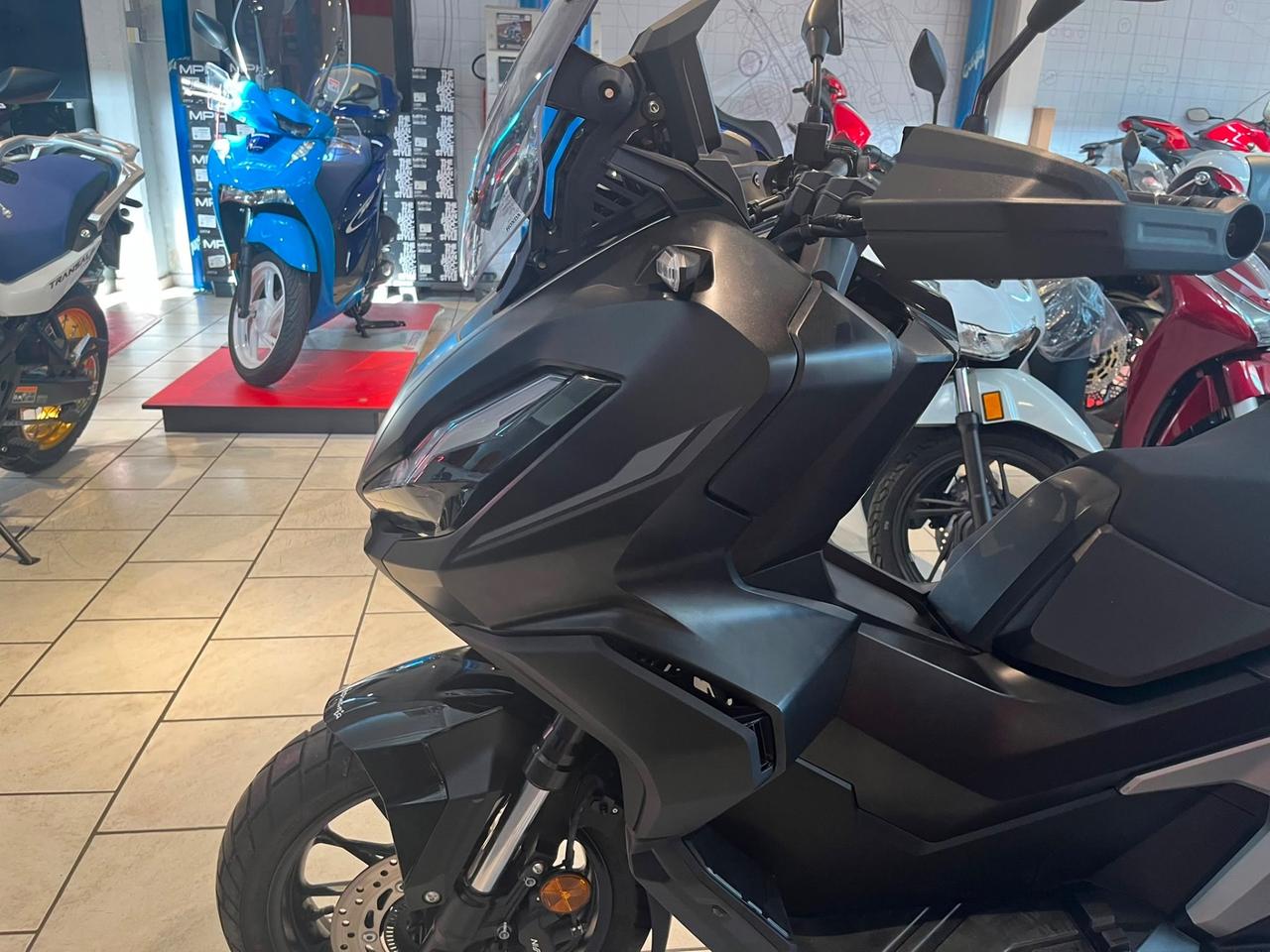 Honda ADV 350