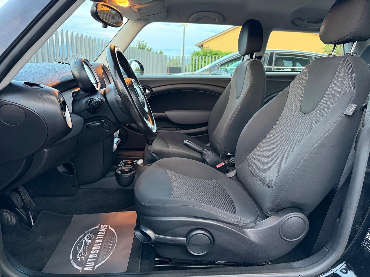 Mini 1.6 16V One D 90cvTotal Black Ok neopatentati