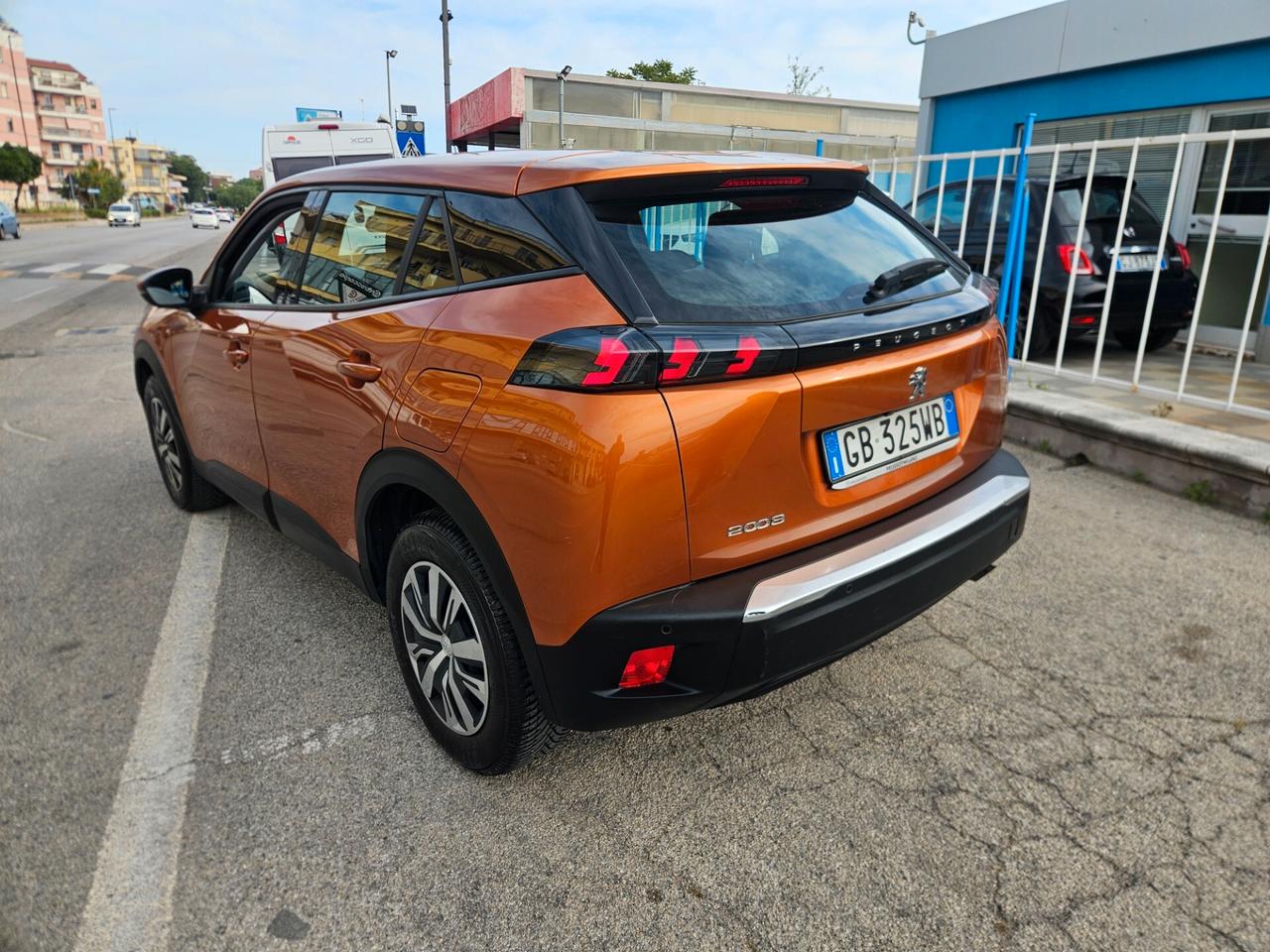 Peugeot 2008 BlueHDi 100 S&S Business