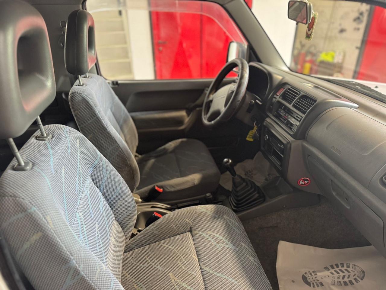 Suzuki Jimny 1.3i 16V cat 4WD JLX SI NEOPATENTATI