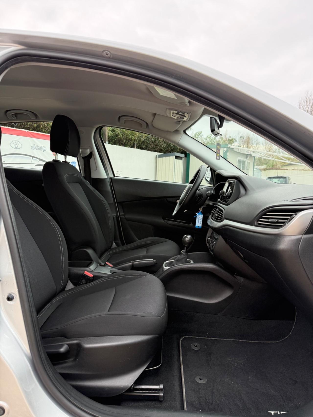 Fiat Tipo 1.6 Mjt S&S 5 porte Easy