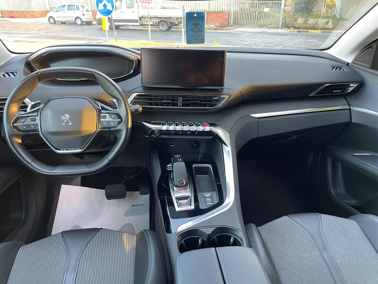 Peugeot 3008 BlueHDi 130 S&S EAT8 Allure