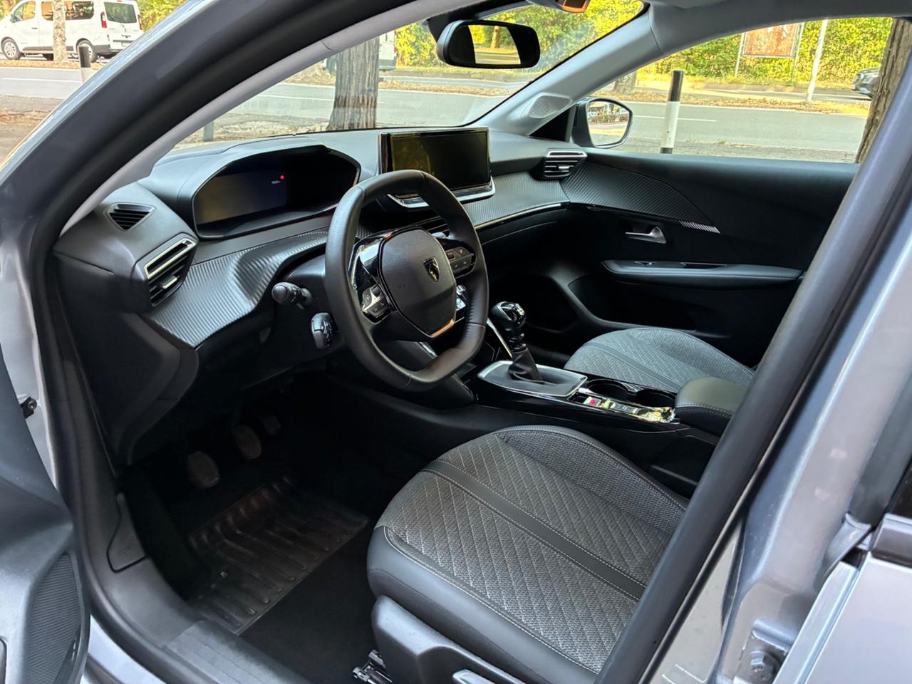 Peugeot 208 PureTech 100 Stop&Start 5 porte Allure