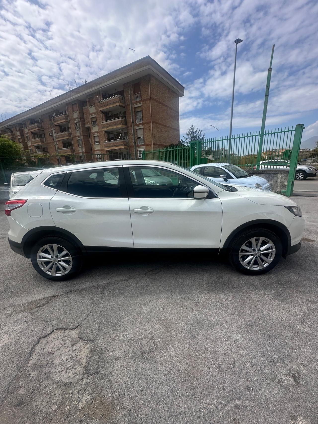 Nissan Qashqai 1.5 dCi Visia