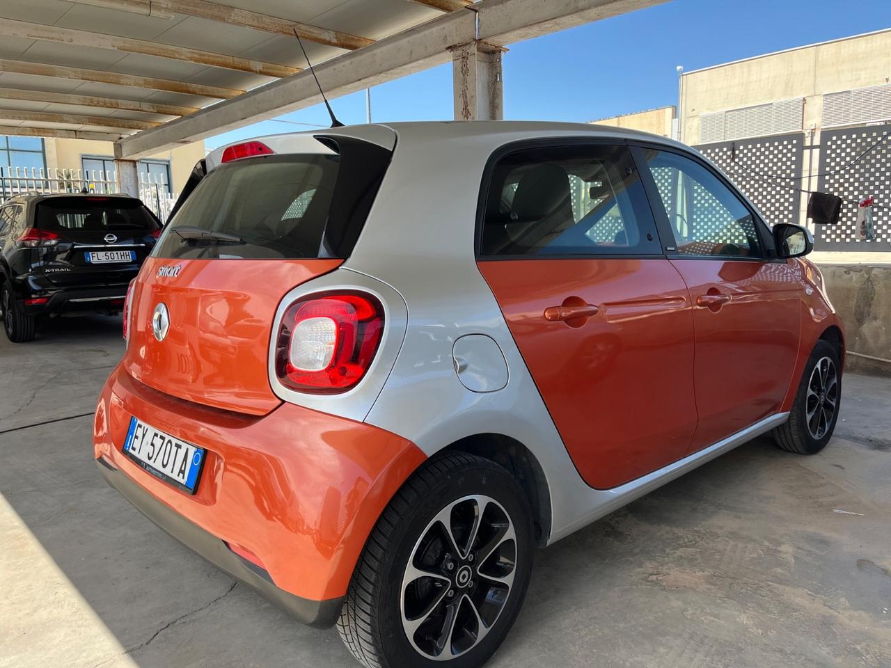 Smart ForFour 70 1.0 Youngster