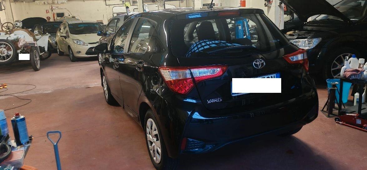 Toyota Yaris 1.0 5 porte Active