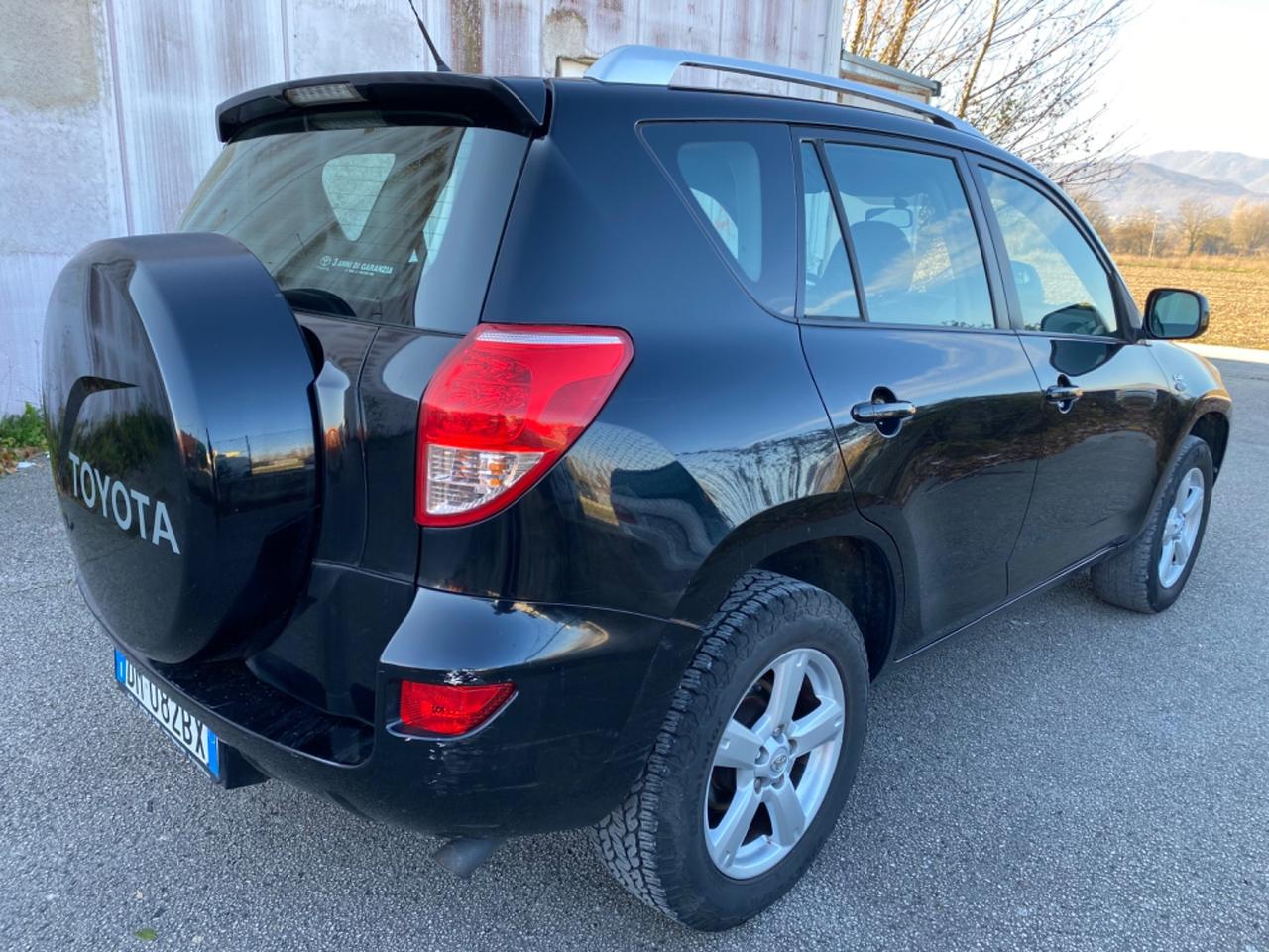 Toyota RAV 4 RAV4 2.2 D-4D 136 CV Sol