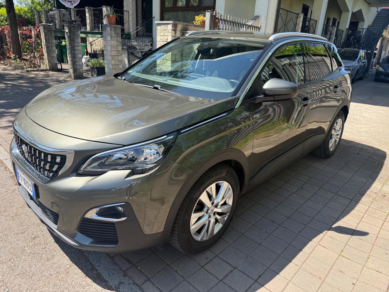 Peugeot 3008 BlueHDi 130 S&S Business