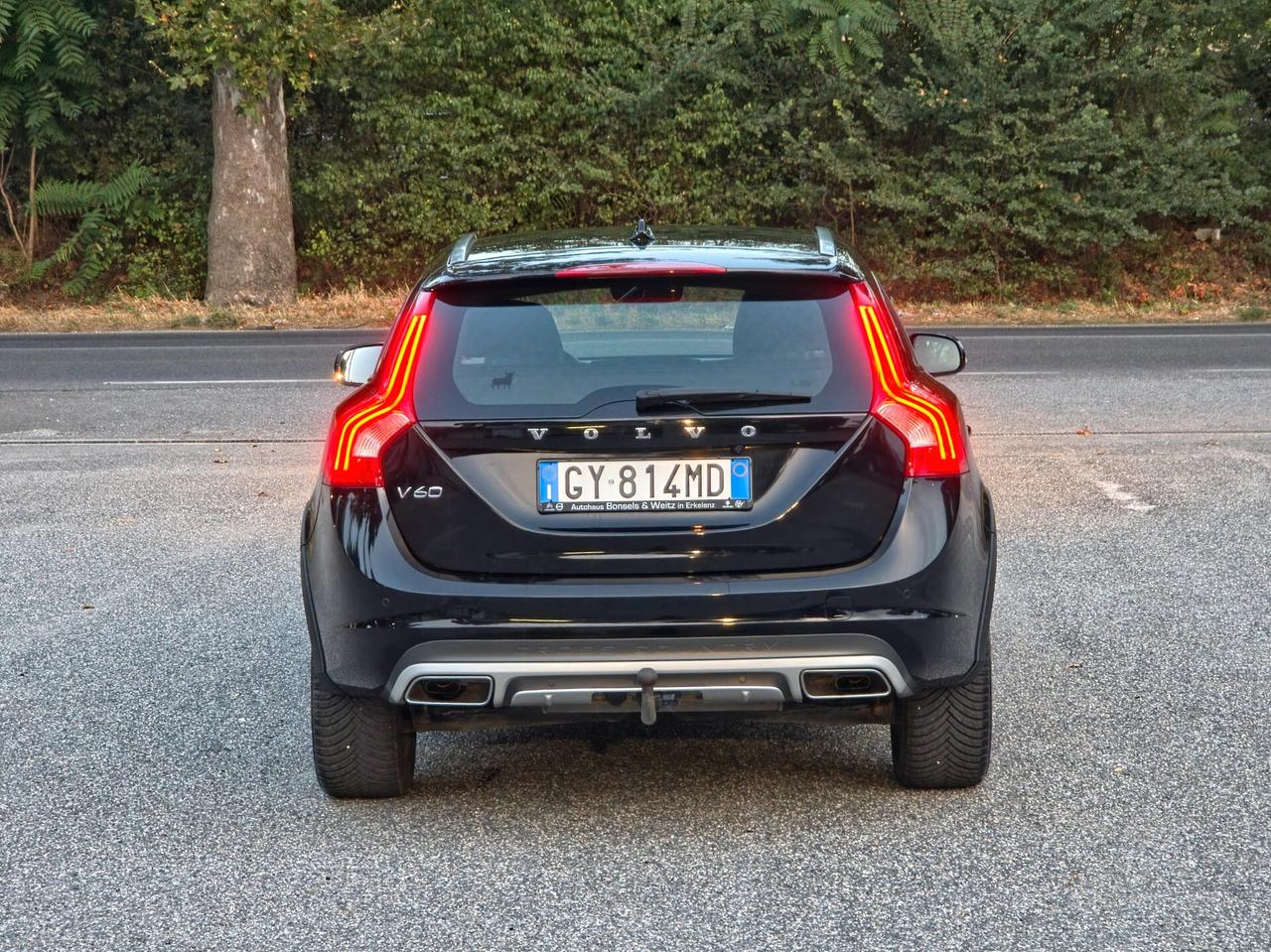 Volvo V60 Cross Country D4 Geartronic Summum 2016-E6 Automatico