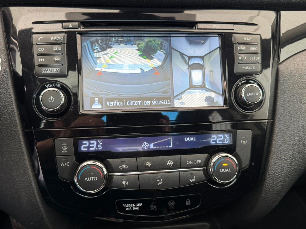 NISSAN QASHQAI 1.5 DCI 110 CV. TETTO+NAVI+RETROCAMERA